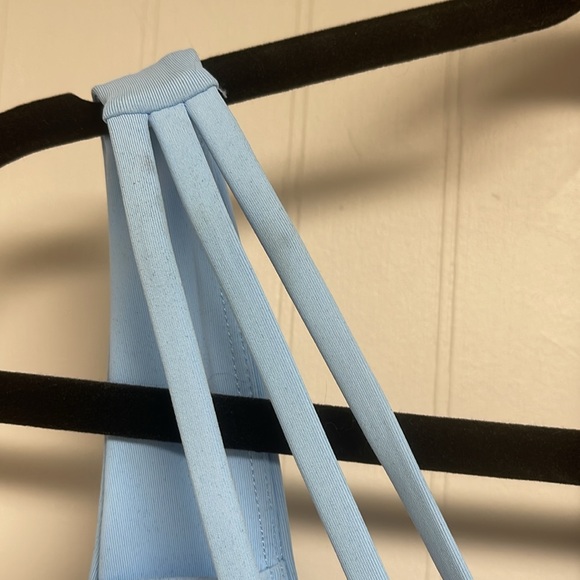 Buffbunny Blizzard Zip Up sports bra - Picture 6 of 10